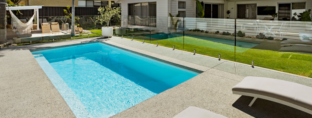 top-10-pool-maintenance-tips-for-crystal-clear-water-blogimage1